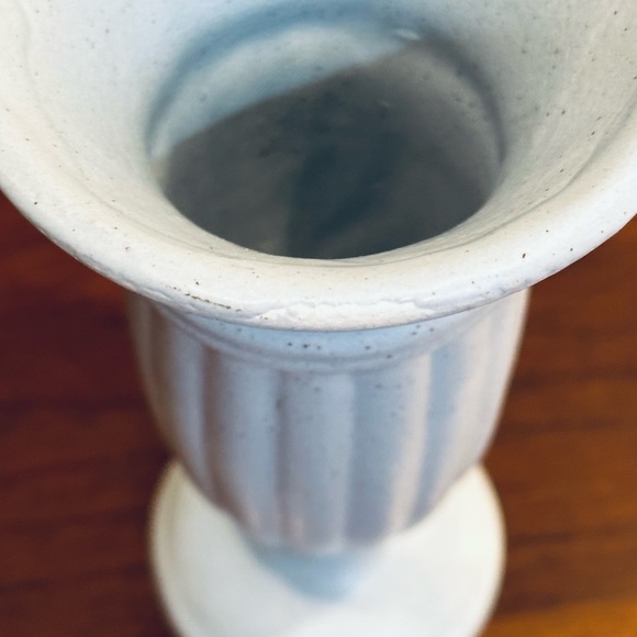 🌟HP🌟VTG 2000 Royal Haeger Soft Blue Matte Speckled Pottery Neoclassical Vase - Picture 7 of 8